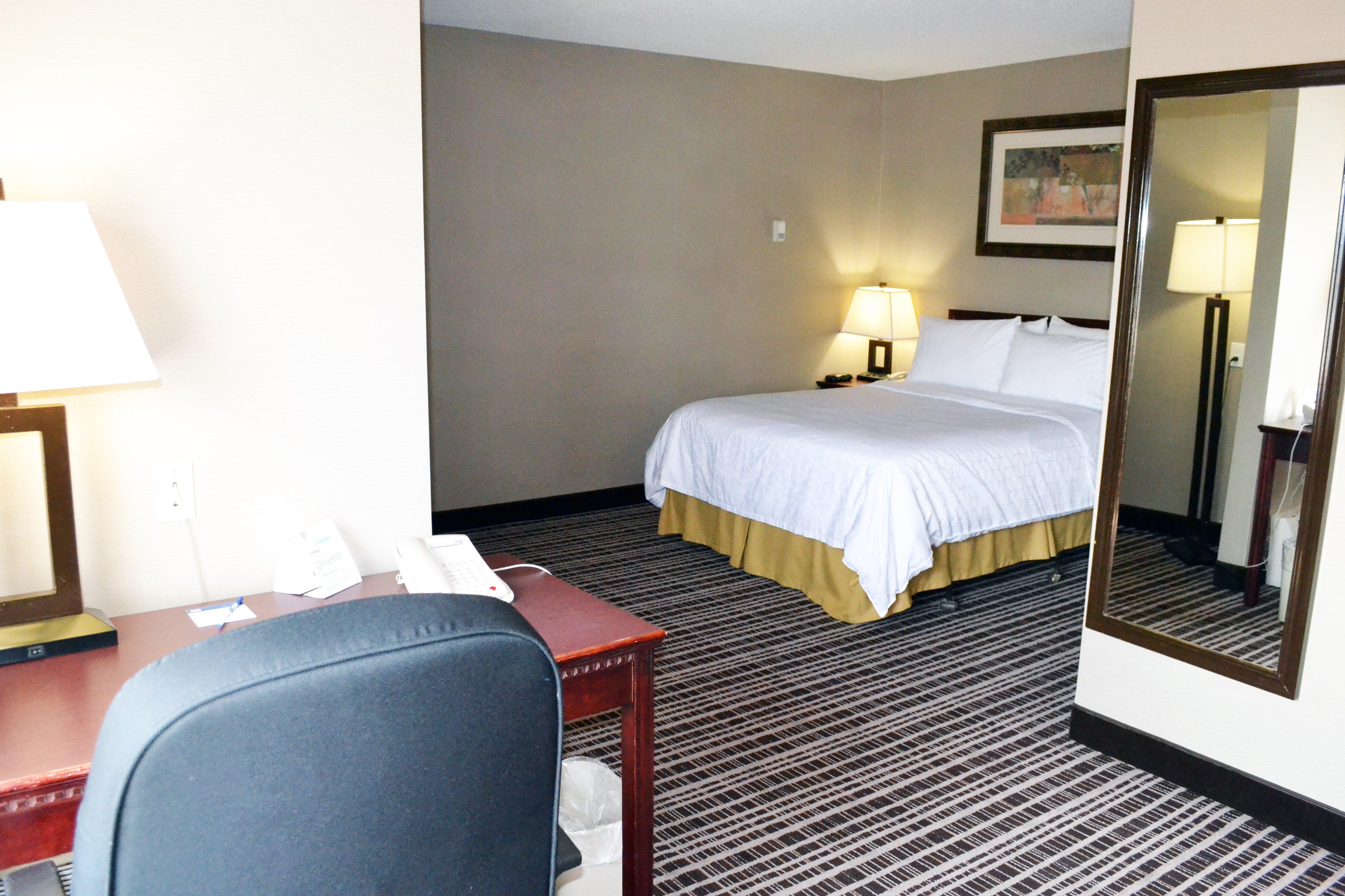 Holiday Inn Express Red Deer By Ihg Exterior foto